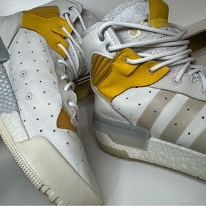 Adidas Marquee Boost High-Tops Gray White Yellow BOOST Size 11.5 Pre-Owned